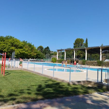 Apartamentos Canana De Vega Flix Eksteriør bilde
