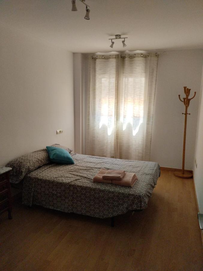 Apartamentos Canana De Vega Flix Eksteriør bilde
